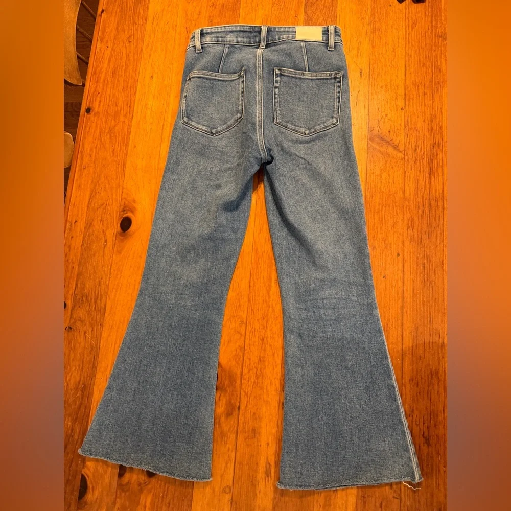 Paige Marlow Skimmer Jeans - Picture 4 of 7